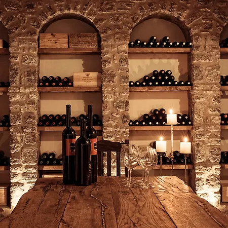 Naxian Collection - Small Luxury Of The World Stelida (Naxos)