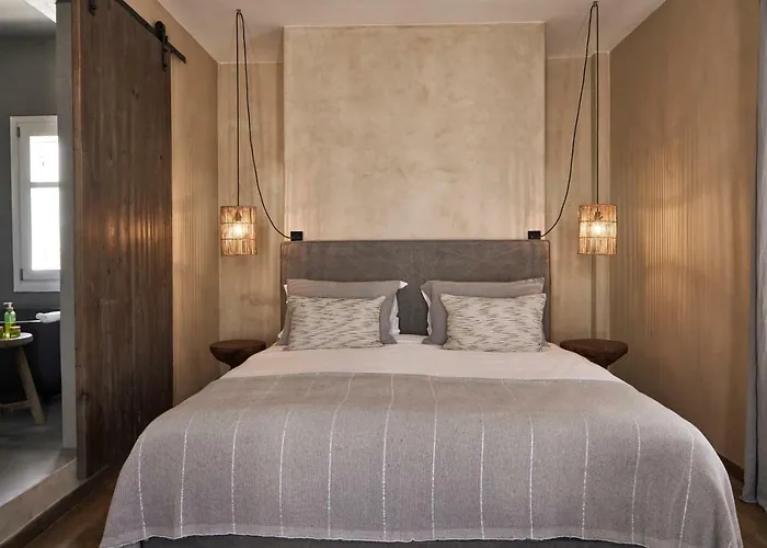 Naxian Collection - Small Luxury Of The World Otel