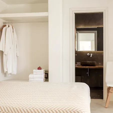 Naxian Collection - Small Luxury Of The World Otel 4*