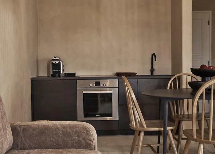 Naxian Collection - Small Luxury Of The World Stelida (Naxos)