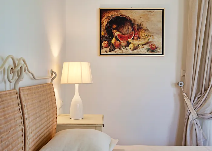 Naxian Collection - Small Luxury Of The World